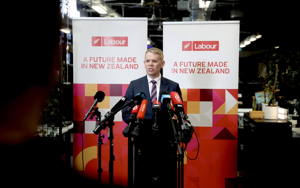 Labour Leader Chris Hipkins and Finance and Economy spokesperson Barbara Edmonds make a policy announcement.