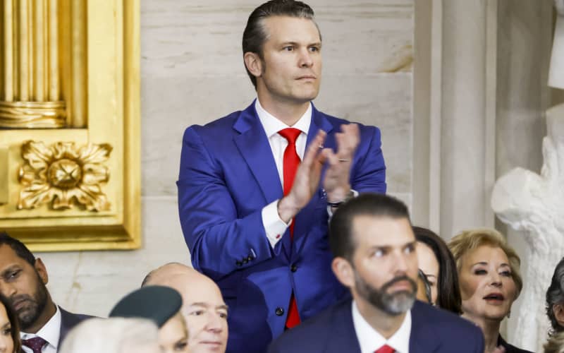 Hegseth narrowly wins confirmation to become US defence secretary | RNZ