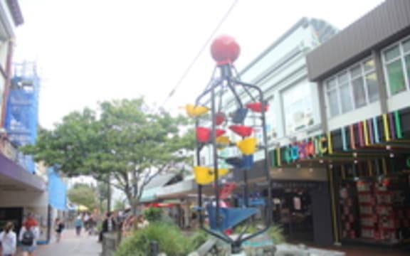 bucket fountain