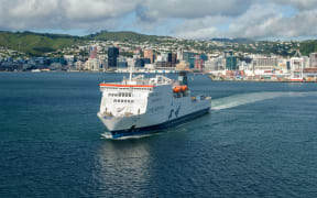 The Kaitaki Interislander ferry leaves Wellington Harbour.