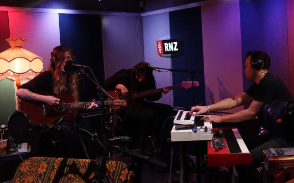 Reb Fountain peforms with her band in RNZ's Auckland studio for NZ Live.