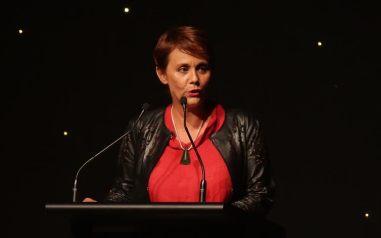 Hinewehi Mohi introducing Moana Maniapoto