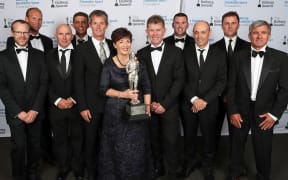 The Halberg Supreme award winners Emirates Team NZ with Governor General Dame Patsy Reddy.