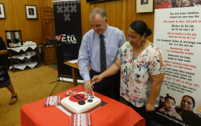 Speaker Trevor Mallard with parliamentary cleaner Eseta Ailaoa