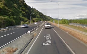 Police say a serious crash has closed part of SH2 River Road near the Silverstream traffic lights, North of Wellington.