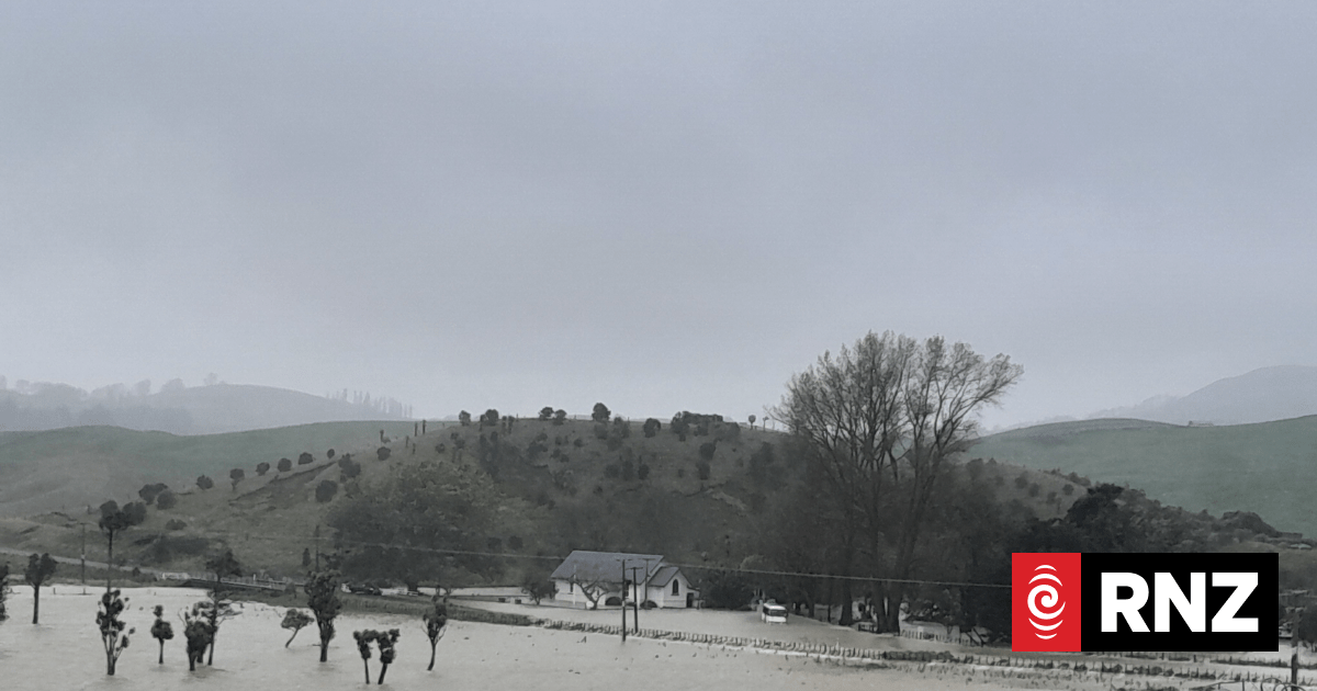 Heavy deluge turns Hawke's Bay valley into an 'ocean'