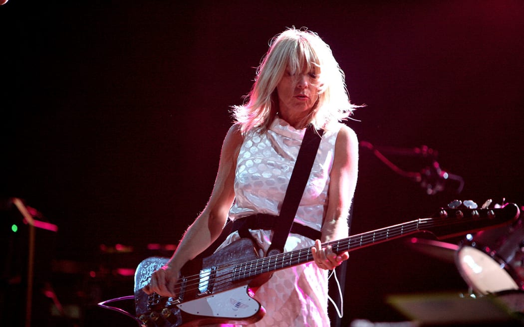Kim Gordon playing with Sonic Youth in 2007