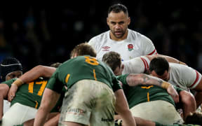 England's Billy Vunipola prepares for a scrum against Springboks.