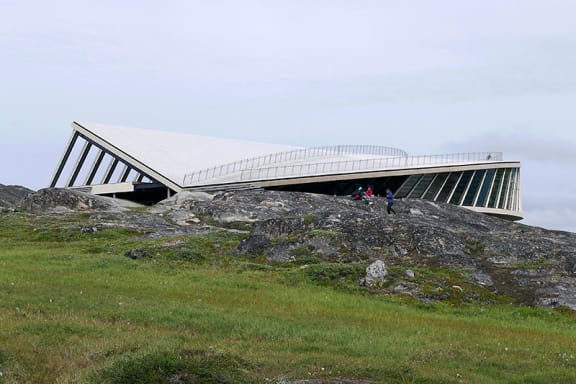 4lo35mf glacier centre jpg