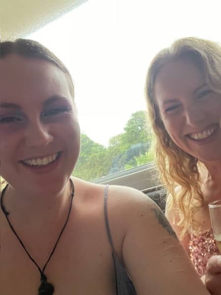 Kahlia and Kirsten O'Connor dressed up for the Elton John concert.