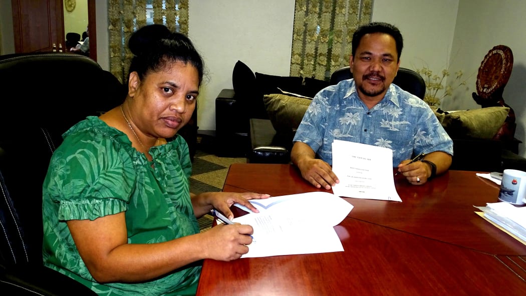 Marshalls' Speaker Kenneth Kedi and Nitijela clerk Morean Walak