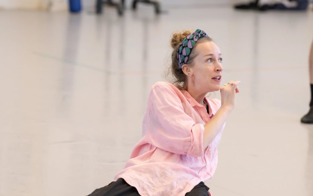 Alice Topp in rehersal.