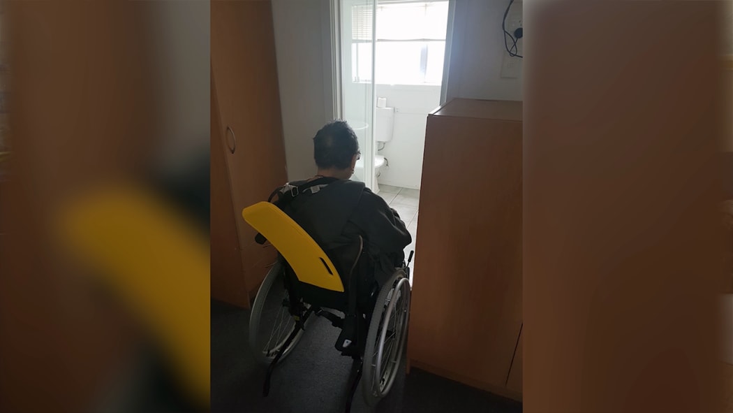Lisa Diamond was cared for by her son-in-law Jono Collard while they struggled to get accommodation help.