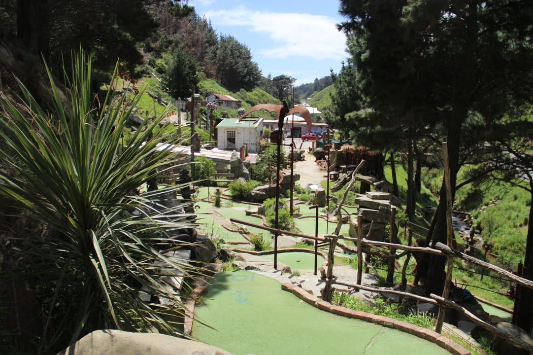 Carlucci Land, Wellington