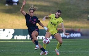 Phoenix Mackenzie Barry (R with Melbourne City Leticia Mckenna during the A-League Women - Wellington Phoenix v Melbourne City FC at Porirua Park, Wellington on the 30 March 2025