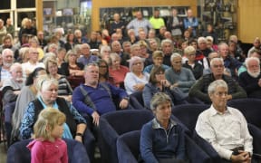 It was a busy community meeting at Springfield Golf Club on Monday night