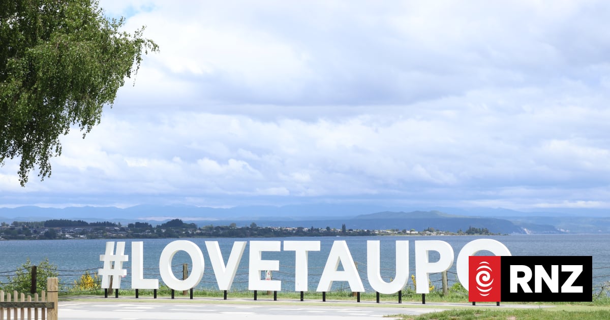 Taupō's mayor fights 'hostile takeover' to avoid joining possible council merger