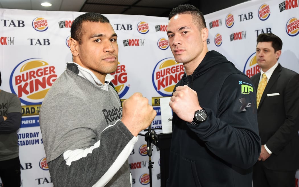 Bowie Tupou (L) and Joseph Parker