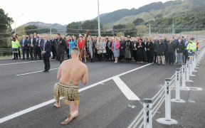Transmission Gully: pōwhiri at opening ceremony