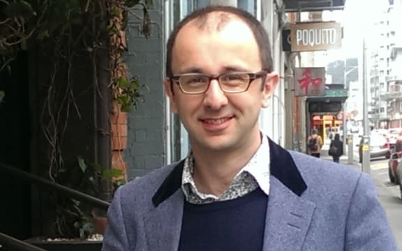 Dr Chris Jackson