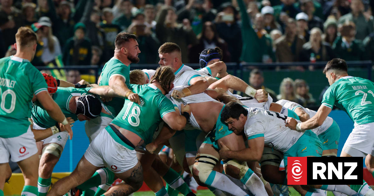 Rugby: Rusty South Africa hold off Ireland to edge first test | RNZ