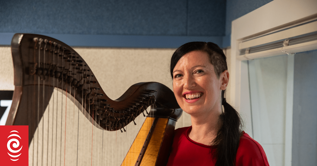 The sweet sound of the Irish harp | RNZ