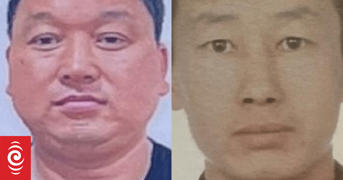 Police search for men working as builders in meth probe