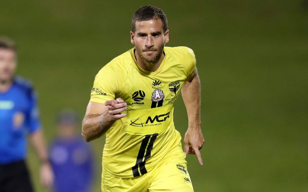 Tomer Hemed of the Phoenix celebrates after scoring the winning goal during the A-League match against Adelaide United at WIN Stadium, Sunday 25th April 2021.