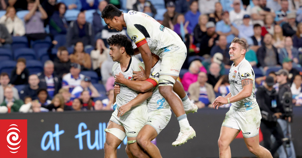 Damian McKenzie inspires dramatic Chiefs turnaround against Waratahs - Vimarsana News