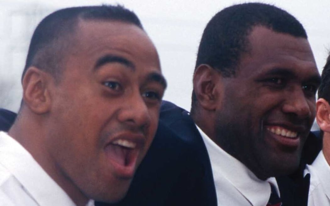 Jonah Lomu and Joeli Vidiri after the naming of the All Black team, 1998.