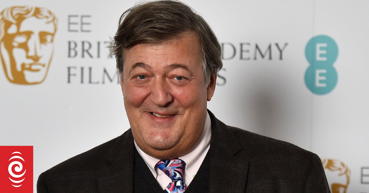 İngiliz aktör Stephen Fry Avusturya vatandaşlığı aldı