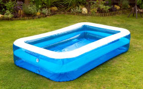 paddling pool