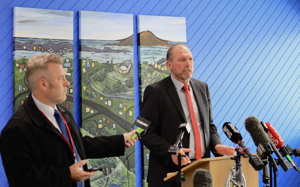 Scott Beard briefs on fatal dairy stabbing in Sandringham