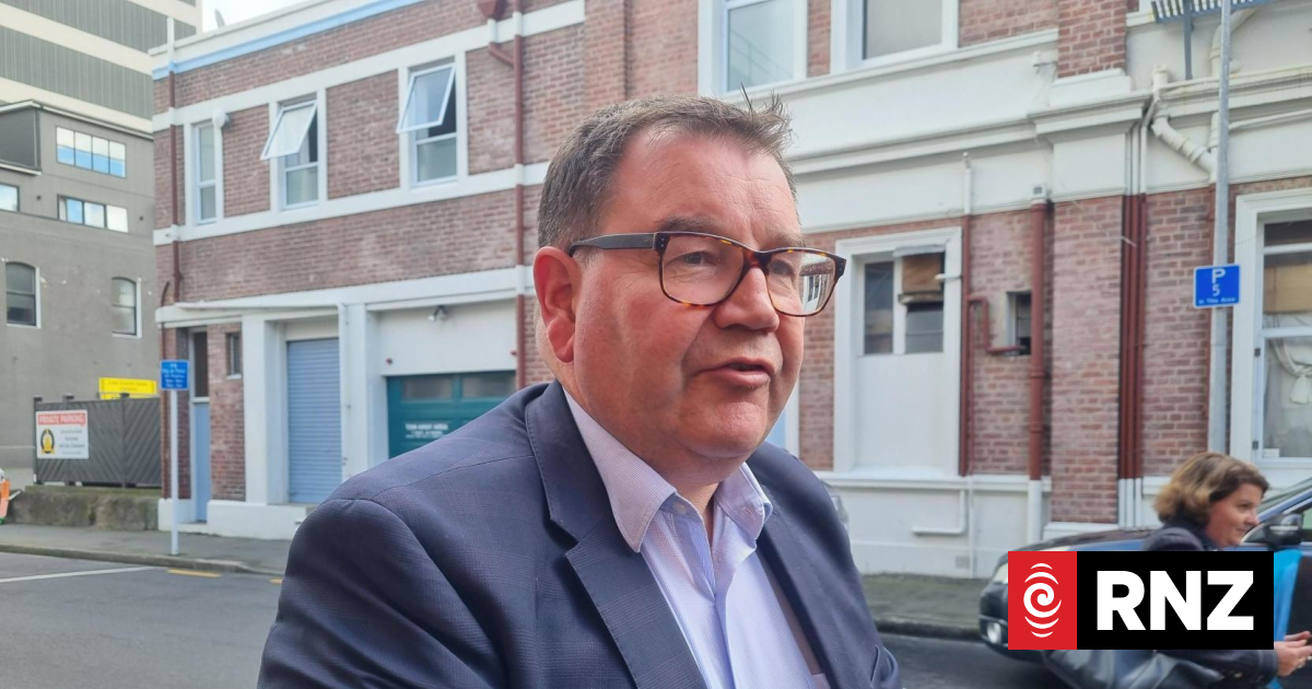 Otago University urges students to 'stay off roofs' after campus accident