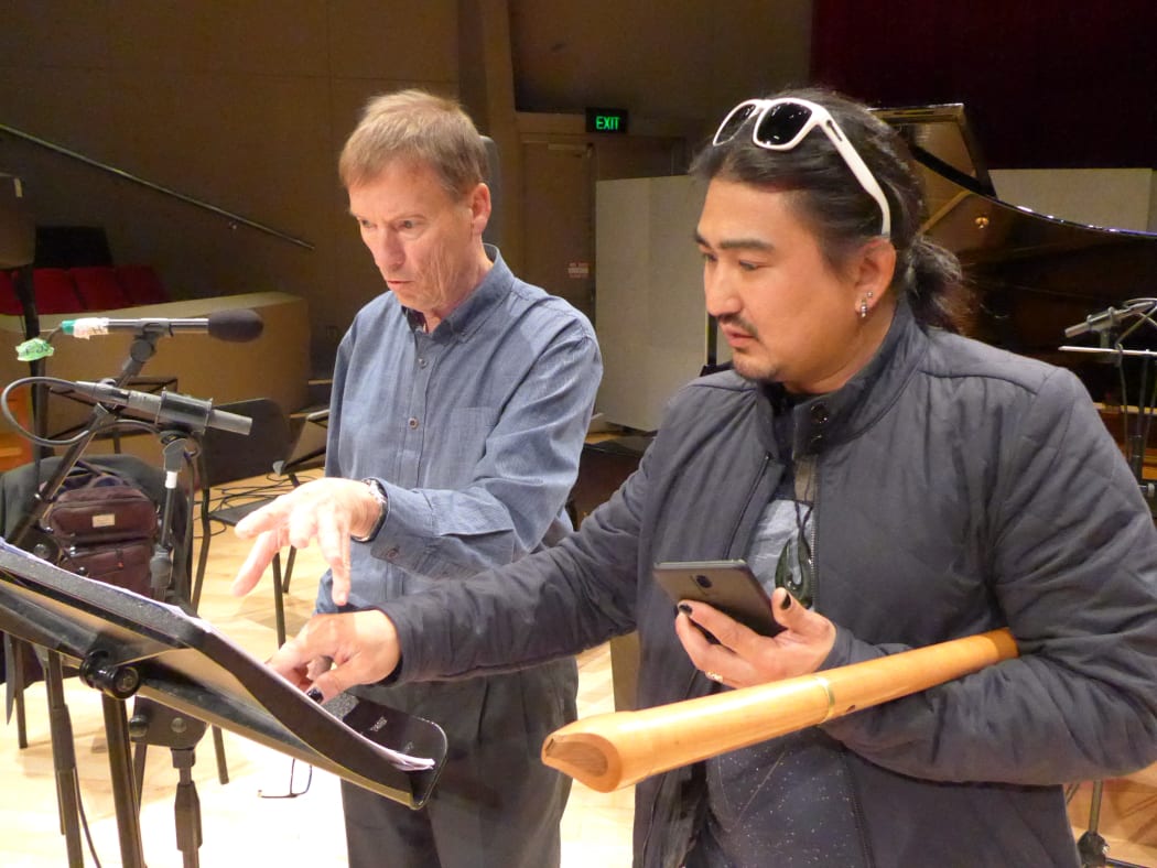 John Elmsly, Kevin Kim