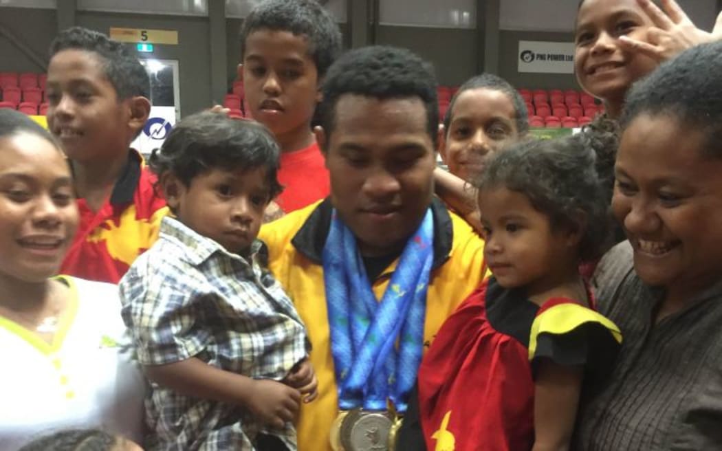 Steven Kari, PNG weightlifter