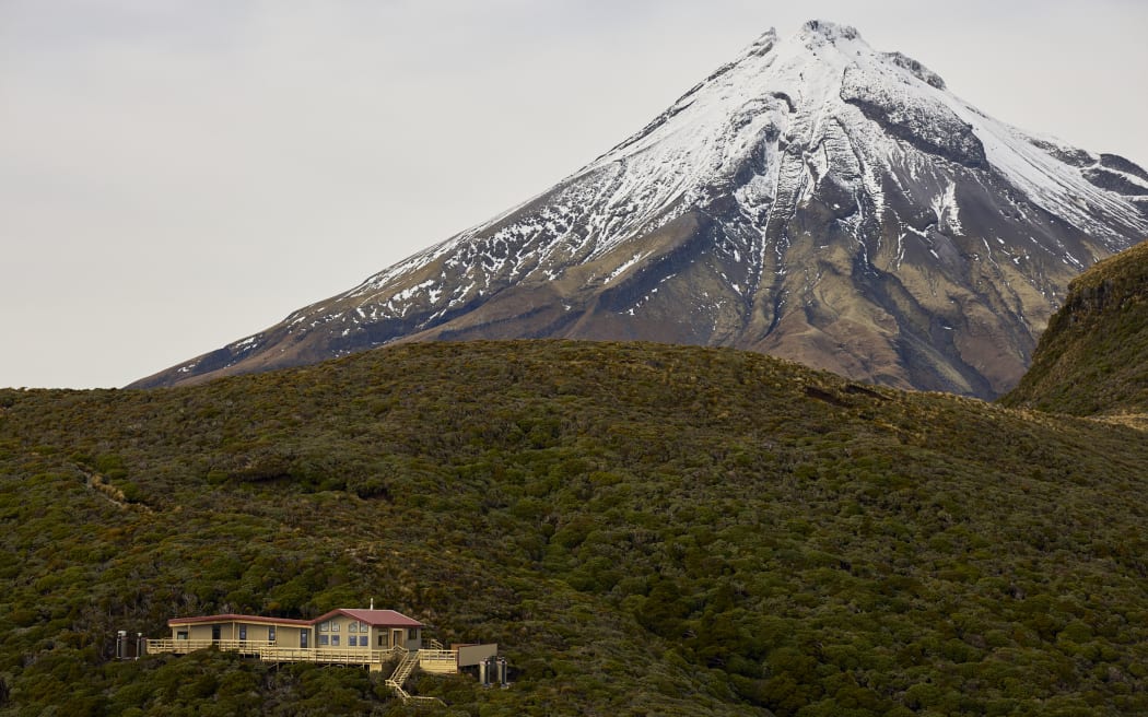 New Pouākai Hut in Te Papa-Kura-o-Taranaki.