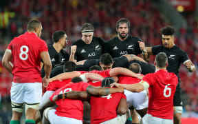 All Blacks Brodie Retallick, Samuel Whitelock & Ardie Savea prepare for a scrum in the second Lions Test.