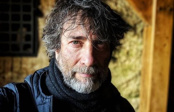 Neil Gaiman happily stuck in New Zealand due to Covid-19