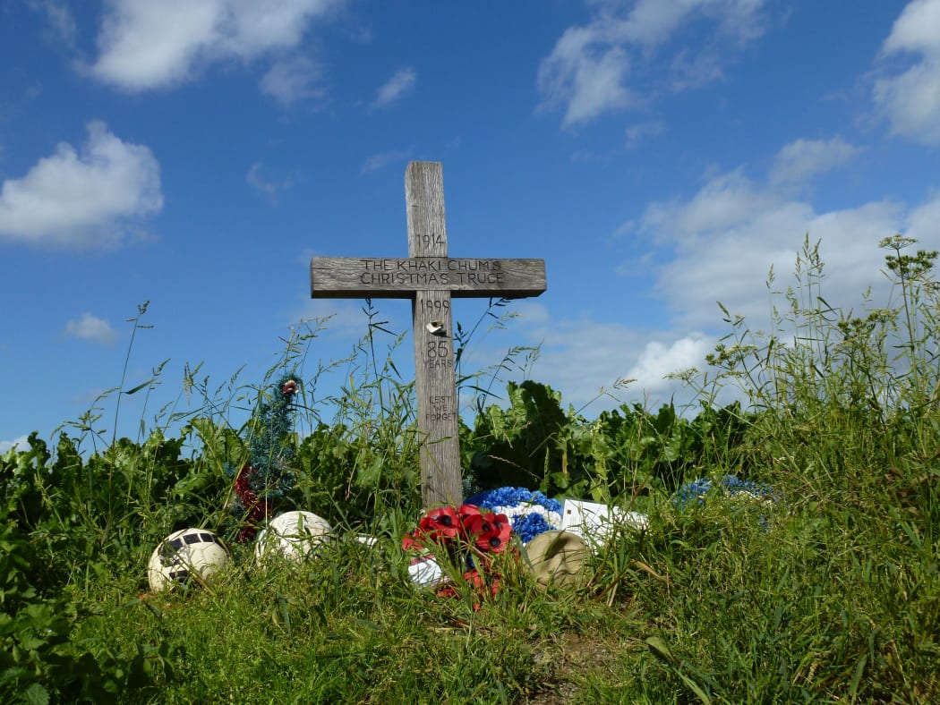 Khaki Chums Christmas Truce memorial