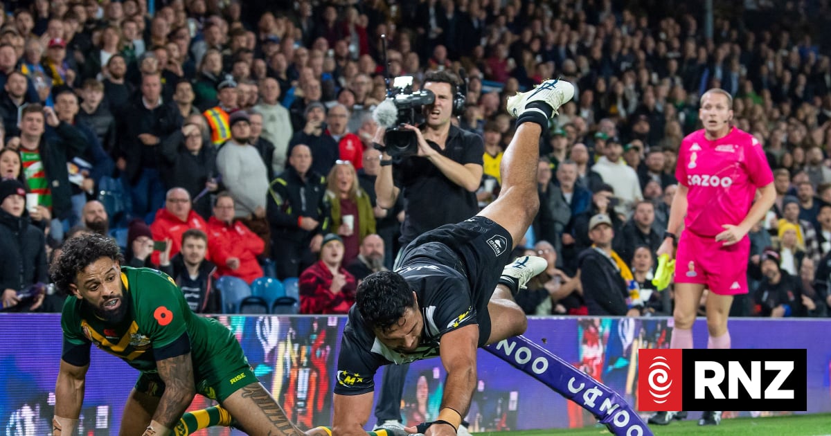 Rugby League World Cup semi-final: Kiwis lose by two points to ...