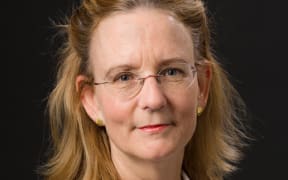 Dr Lisa Sanders