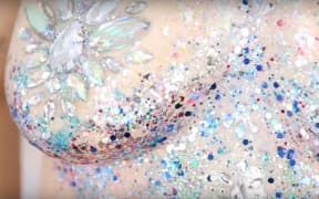 Glitter breast