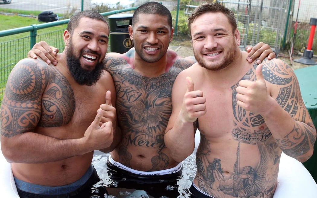 The former Kiwis players Frank Pritchard, Frank-Paul Nuuausala and Jared Waerea-Hargreaves enjoy an ice bath. 2013.
