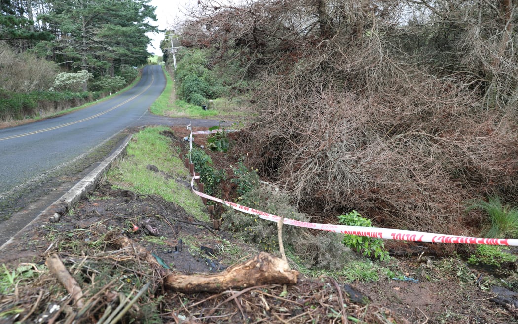 The crash site where 3 people died in a fatal accident on Masters Road, Waiuku.