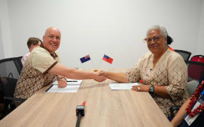 Christopher Luxon bilat with Samoa PM Fiamē Naomi Mata'afa on the sidelines of PIF.