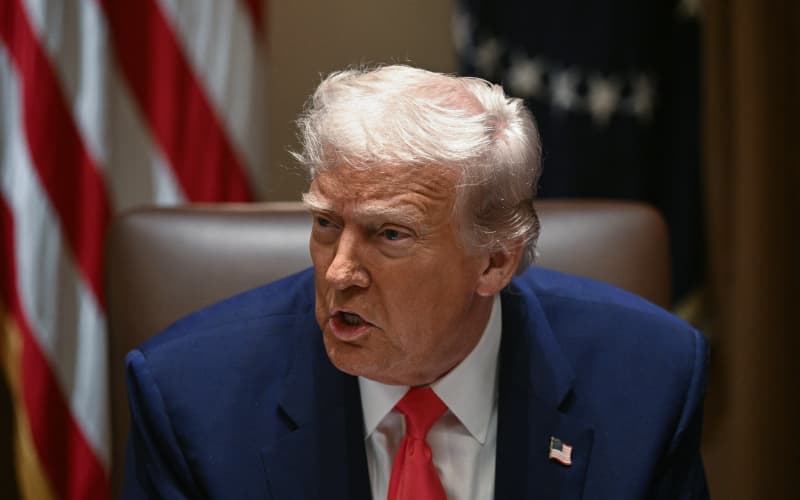 White House touts Covid-19 'lab leak' theory on revamped site | RNZ
