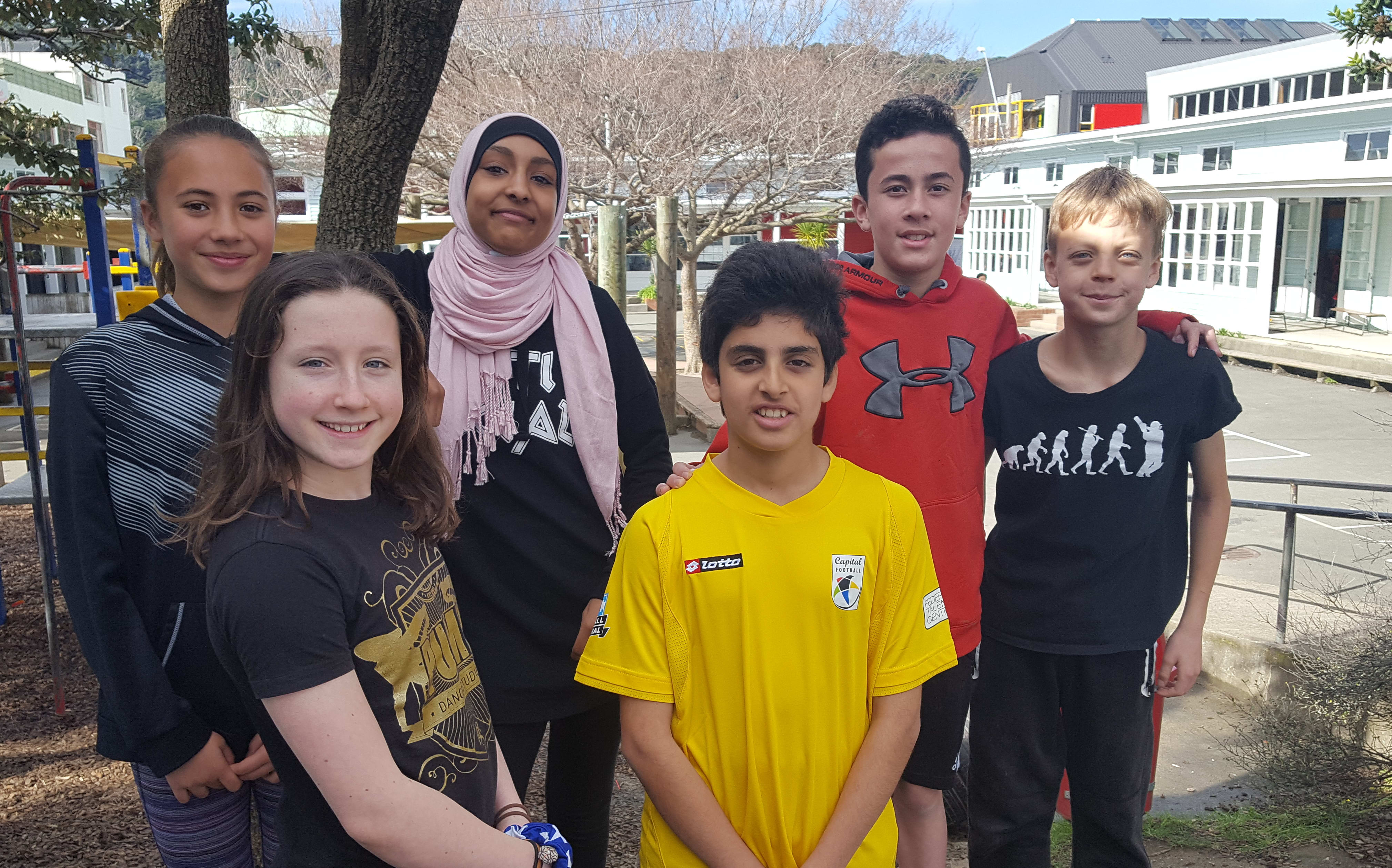 Pupils from Mt Cook School in Wellington(L-R) Le'Aniva, Charlotte, Zainab, Mohammad, Reuben and Kea