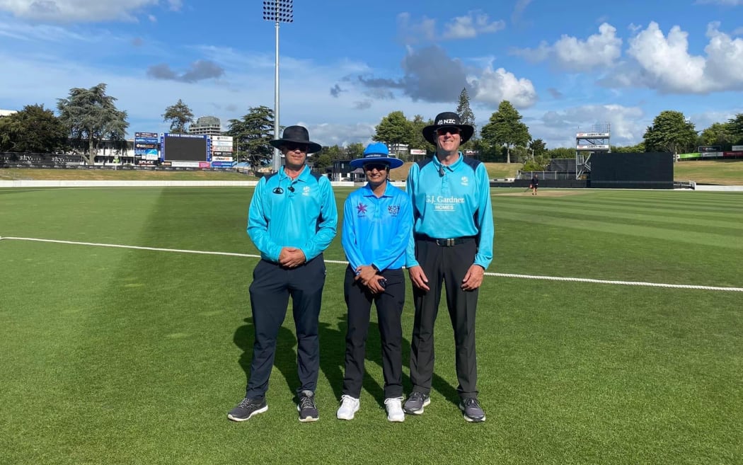 Amruta Bhosale (middle) is a former cricket player from Mumbai, India.