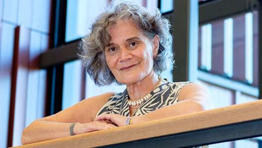 Tagaloatele Professor Peggy Fairbairn-Dunlop.